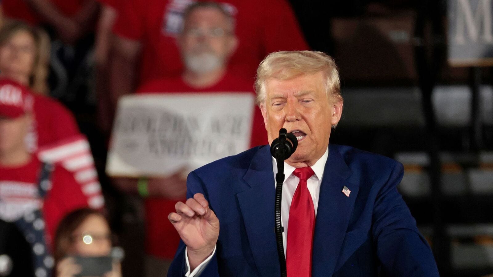 Donald Trump blasts ‘not good at his job’ Jerome Powell again, claims to know more about interest rates — What he said