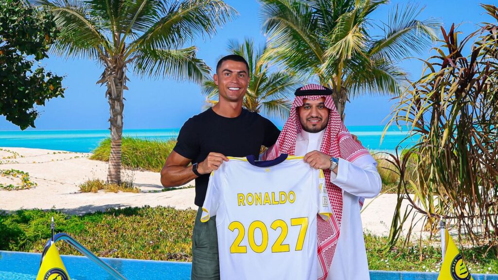 Cristiano Ronaldo signs new deal with Al Nassr; extends contract for 2 years