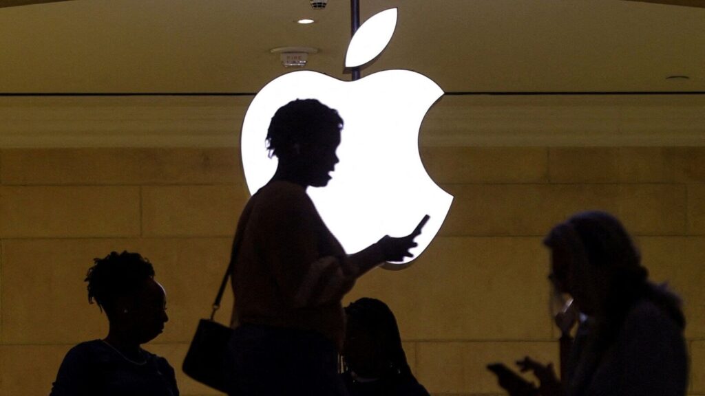 Trump Tariff on India: 25% tax to affect Apple’s manufacturing plans? Will iPhones now cost more? What experts say