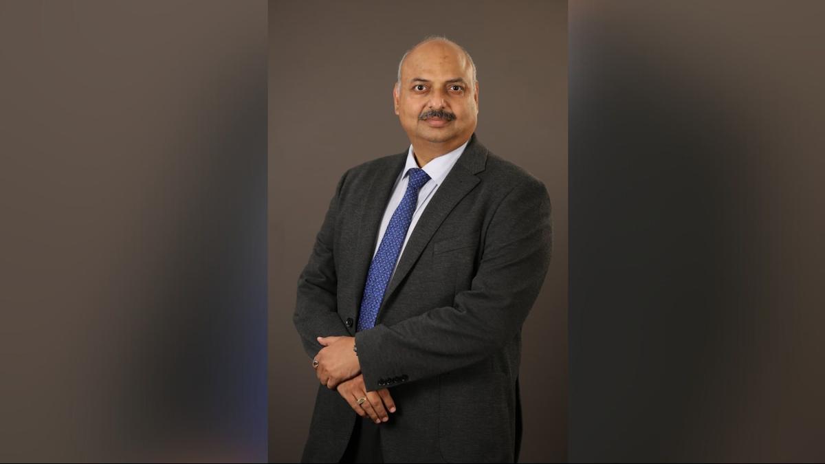 Essar firm Ultra Gas and Energy emerges as major LNG autofuel retailer in India