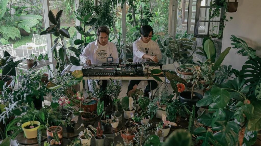 Indonesian band Bottlesmoker on their melodic muse