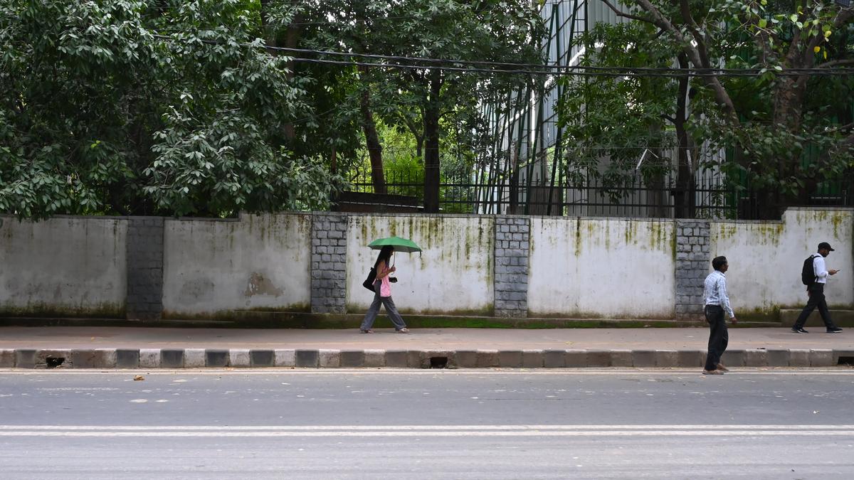 How better footpaths can decongest Indian cities and boost urban productivity