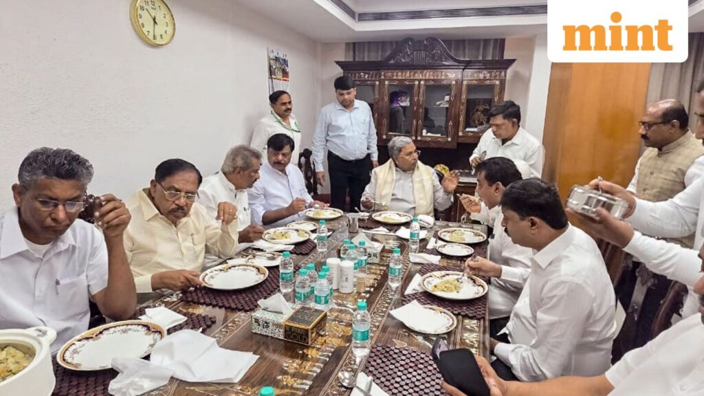 Karnataka: Amid CM change buzz, Siddaramaiah to host DK Shivakumar for breakfast meeting in Bengaluru