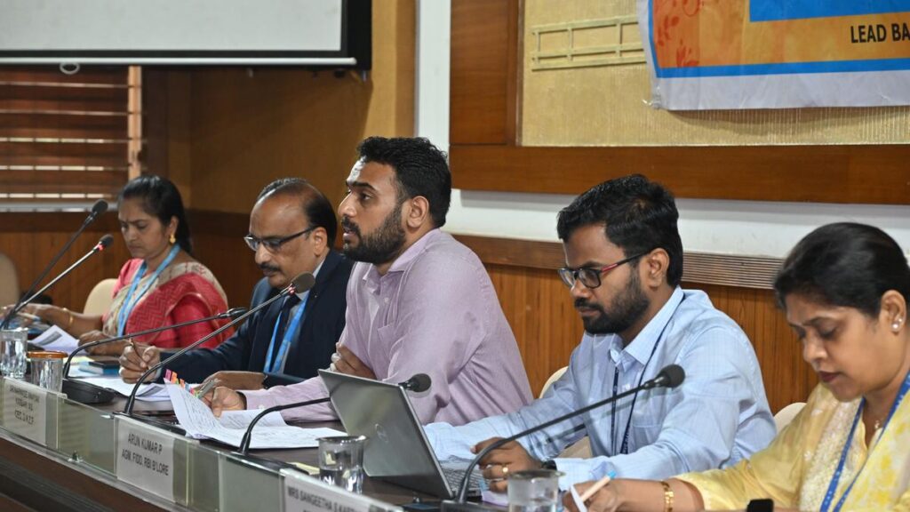Private bank collects ₹140 crore in deposits from rural areas in DK district, lent just ₹80 lakh