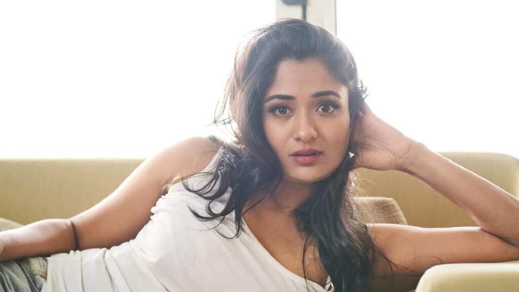 Sandhya Raju turns director with the mini feature film ‘Ekasekalu’, streaming on ETV Win